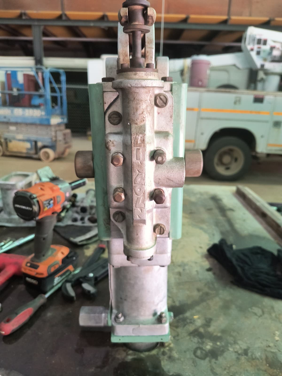 Lincoln Power Master 4 Pneumatic Pump 3