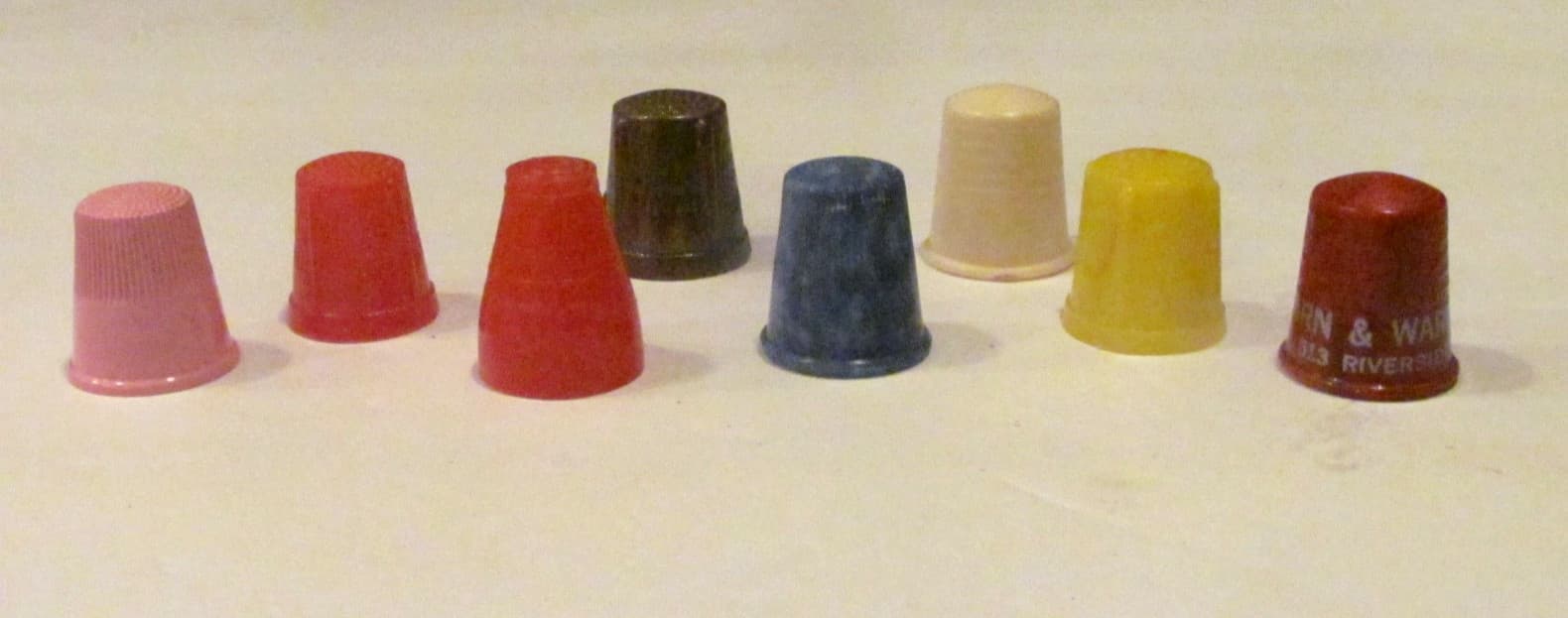 Multicolored Plastic Ridged,pointed,  WARN & WARN SHOES,  Thimbles Lot of 8 5