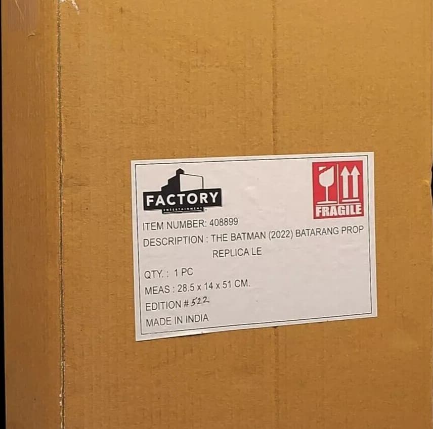 Factory Entertainment 1:1 The Batman Dark Knight Batarang Prop Replica 2