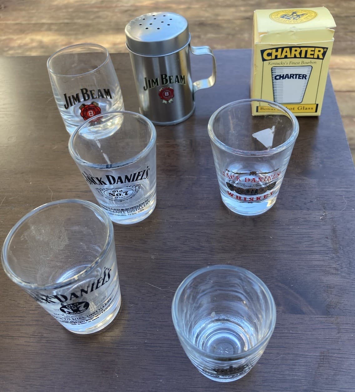 Lot of 6 Shot Glasses,3 JACK DANIELS,2 JIM BEAM,1 KING GEORGE"1 OLD CHARTER FREE 6
