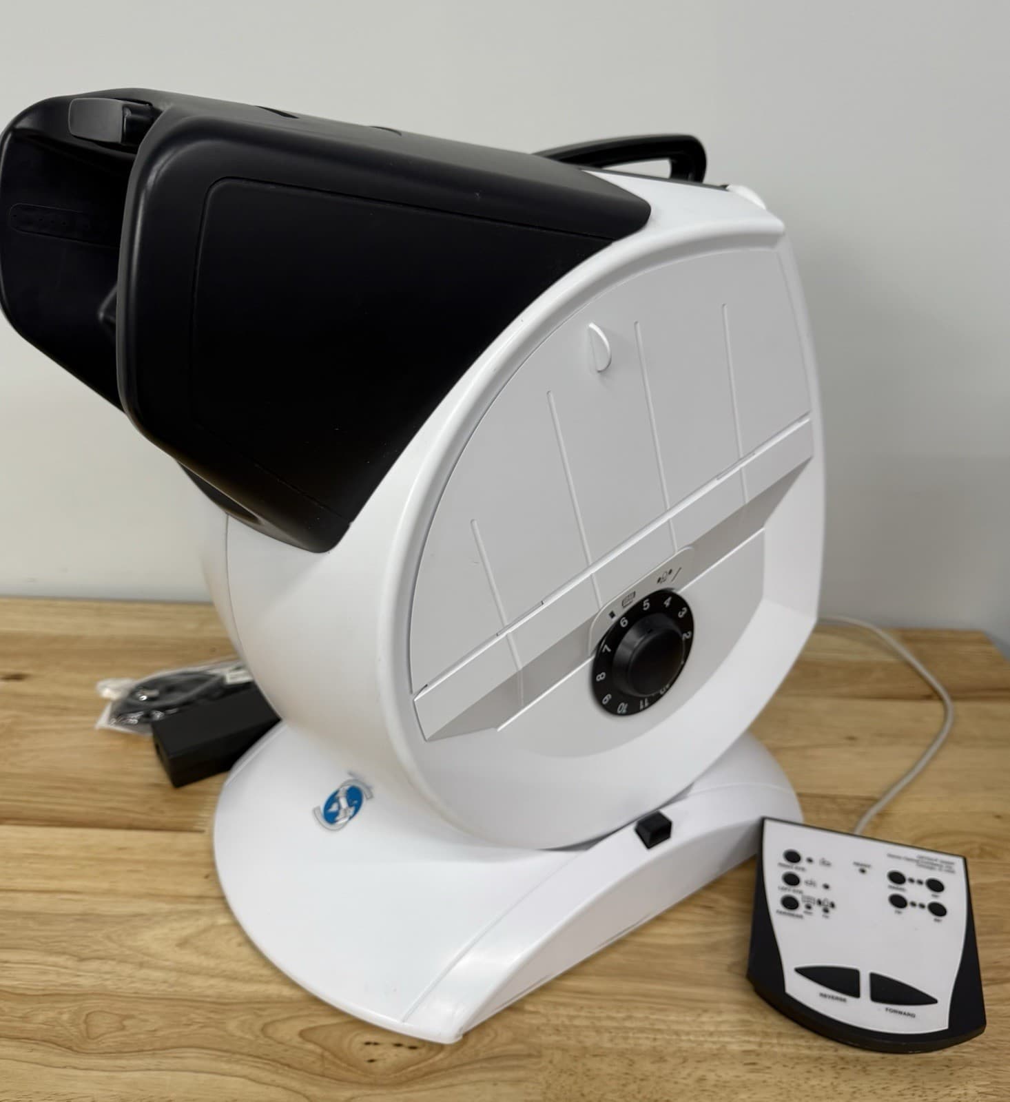 Stereo Optical 5500P  Motorized Vision Screener 6