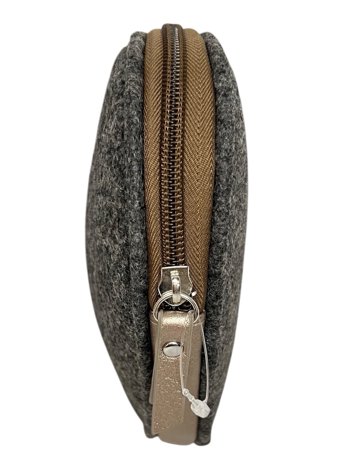 Lufthansa Airline German Edelweiss Heart Shaped Amenity Oktoberfest Toiletry Bag 5