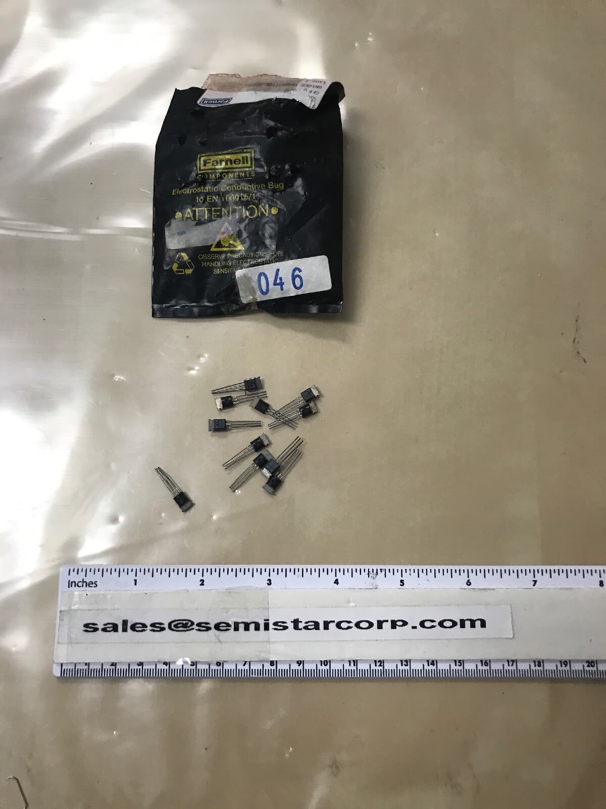 ST046 VN10KM Transistor MOSFET 4