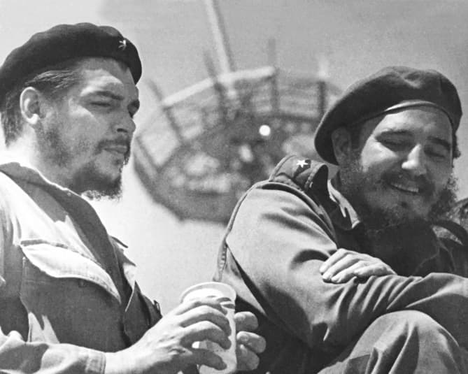 1959 CHE GUEVARA and FIDEL CASTRO Glossy 8x10 Photo Guerrilla War Leaders Print