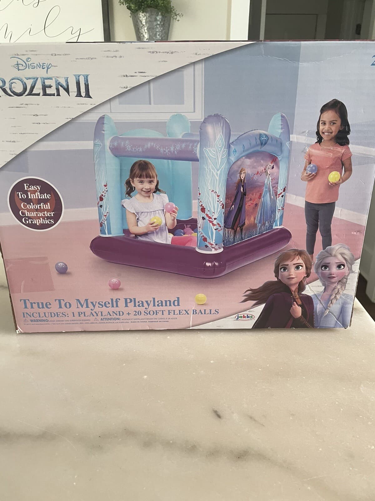 Disney Frozen 2: 1 Playland Inflatable Ball Pit with Balls New In Box 3