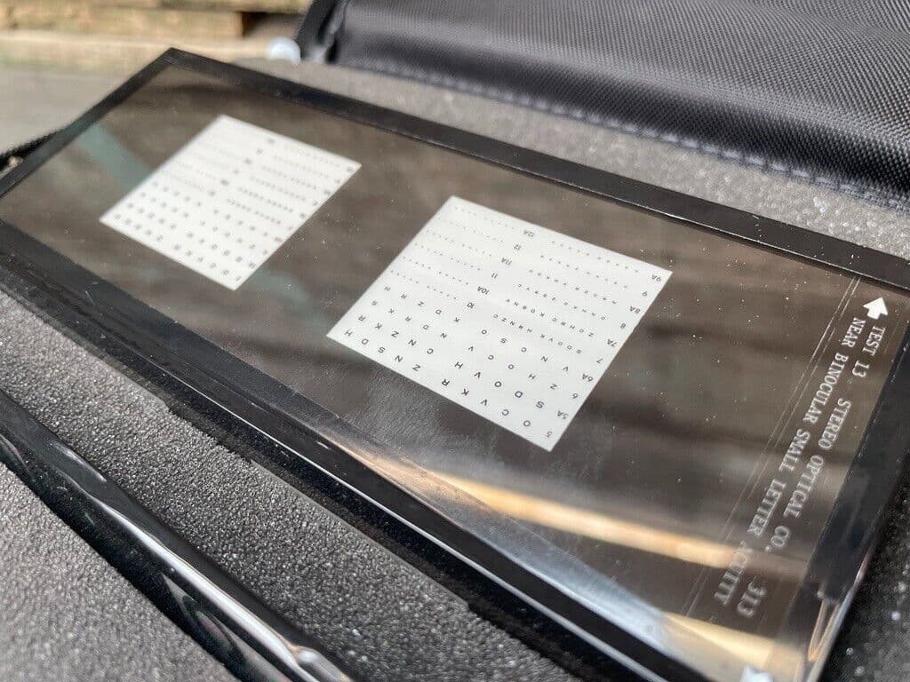 FIVE Stereo Optical Optec Vision Tester Screener Slides 15mmx5.5mmx2mm thickness 4