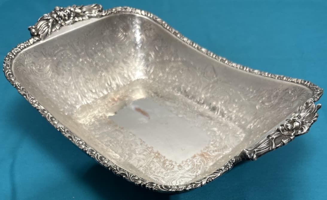 BARKER ELLIS 13.25" Rectangle Scrolled Serving Bowl w/ Handles England 5