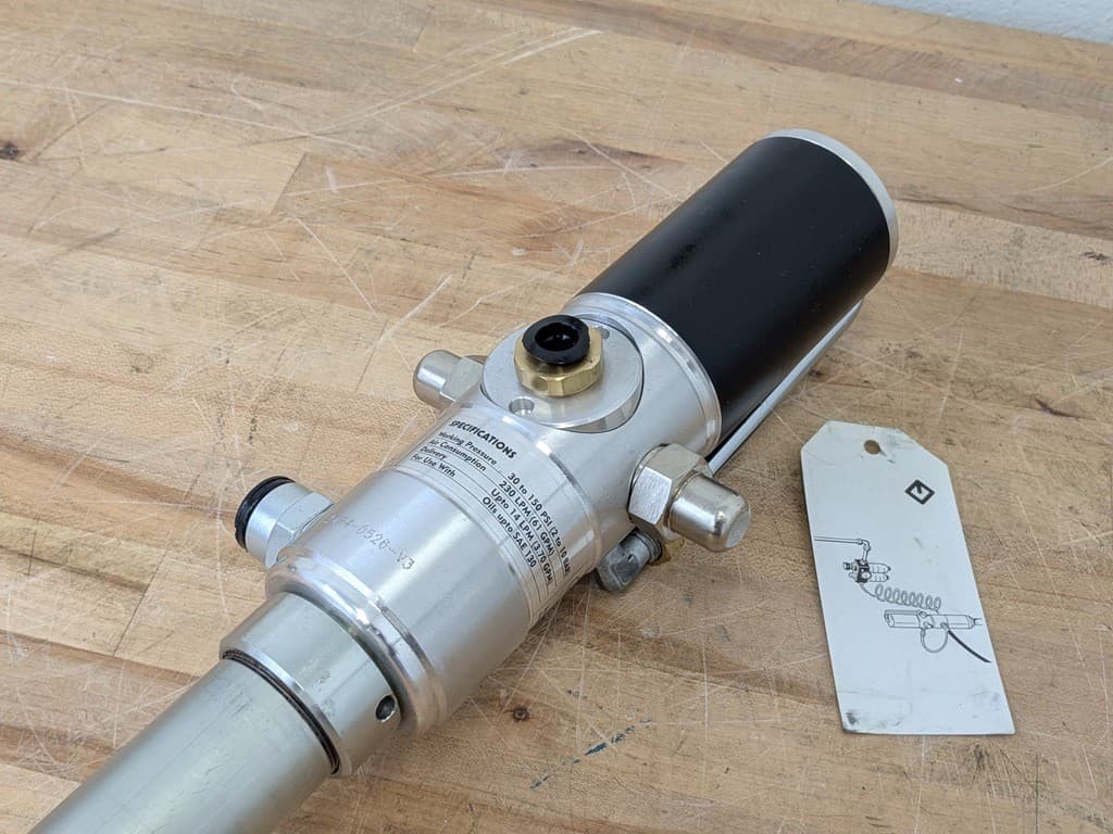 Pro Lube Air Operated Oil Pump for 55 Gal. Drums 3.7 Gal/min. 3:1 Ratio Damaged 4