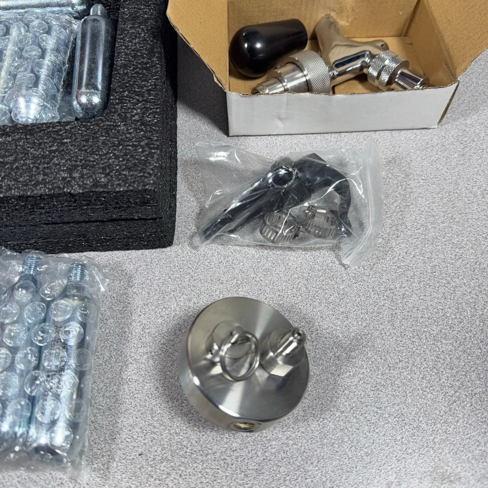 Square One (SquareKeg) Mini Keg Stainless Steel Keg Tap Complete System Grey 5