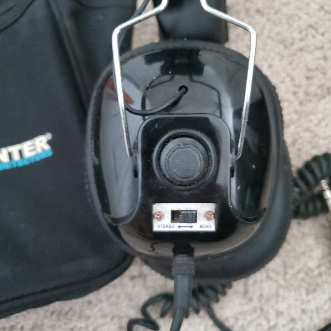 Bounty Hunters Metal Detectors Headphones With Pouch 3