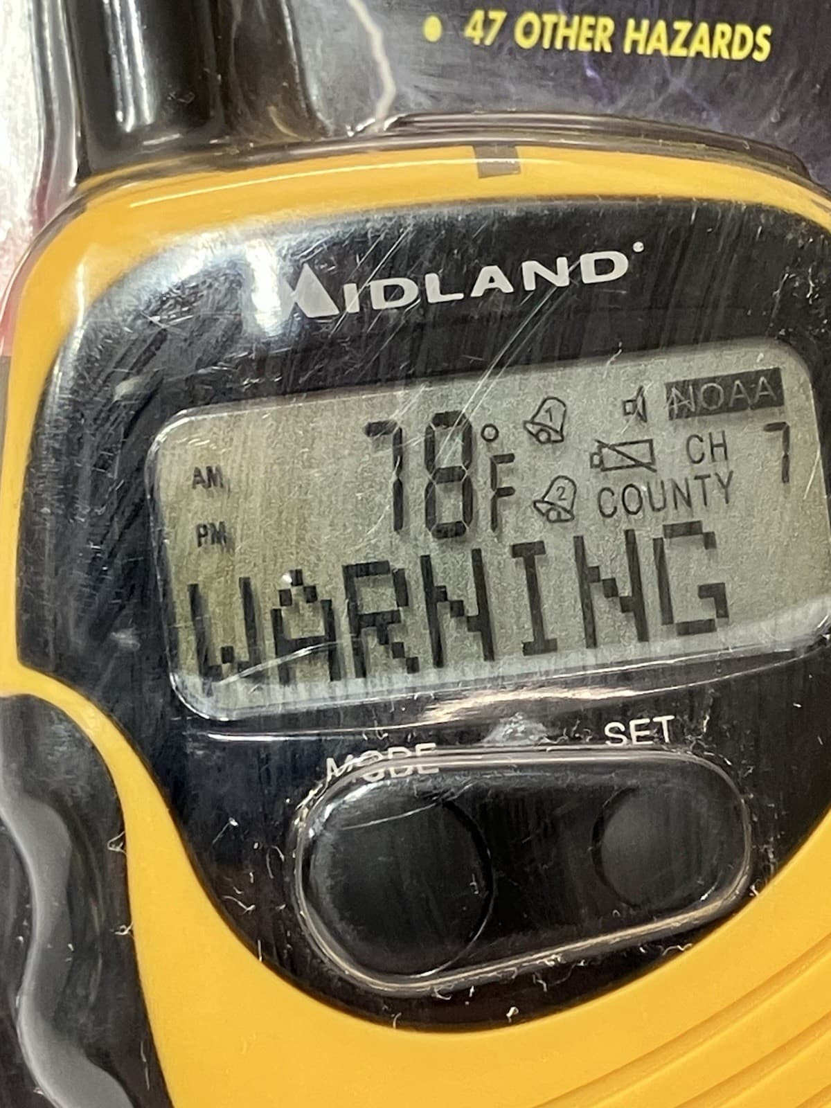 Midland 74-250C Handheld NOAA All-Hazard Radio With Weather Alert 7 Channels  3