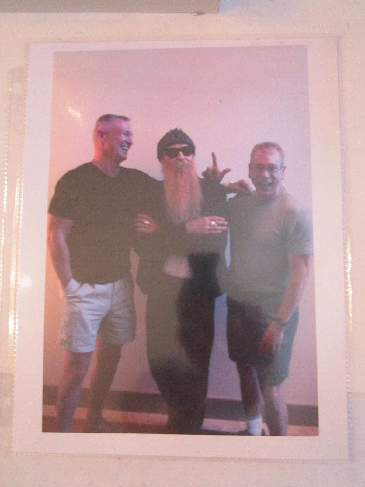 4 BILLY GIBBONS ZZ TOP PHOTOGRAPHS 8" X 10" & AUTOGRAPH - 3" X 5" - TUB BN-14 3