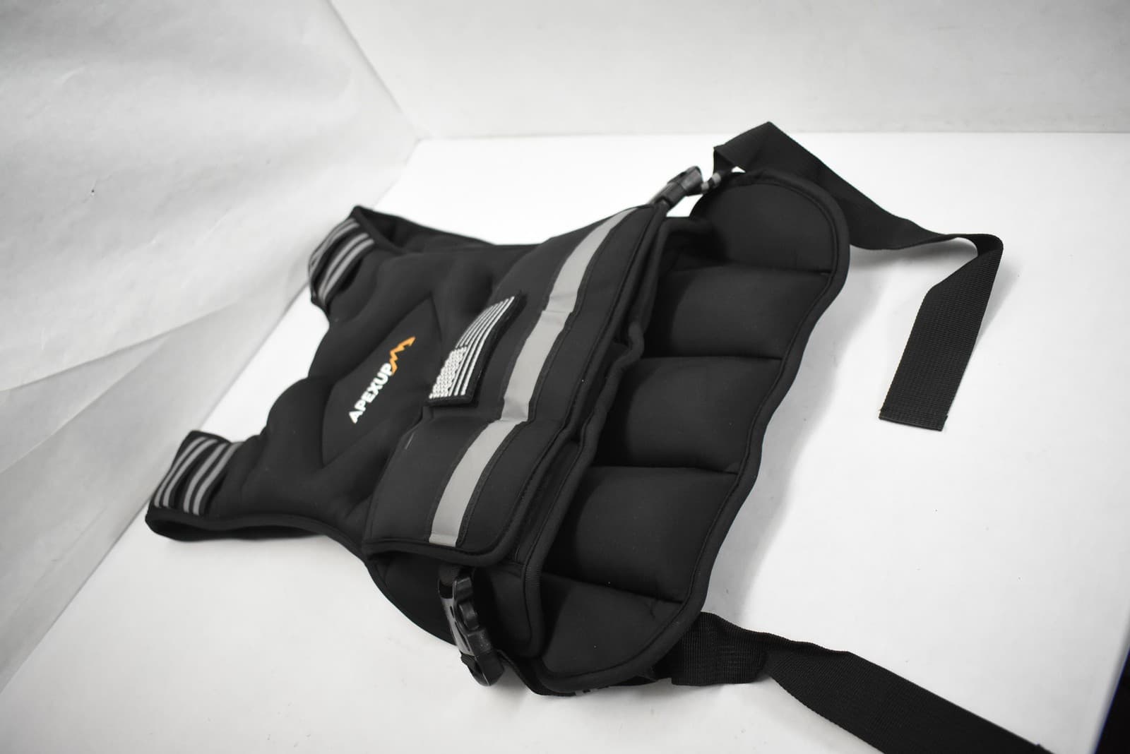 APEXUP 20-32lb Weighted Vest Adjustable Training Running Reflective Black 4