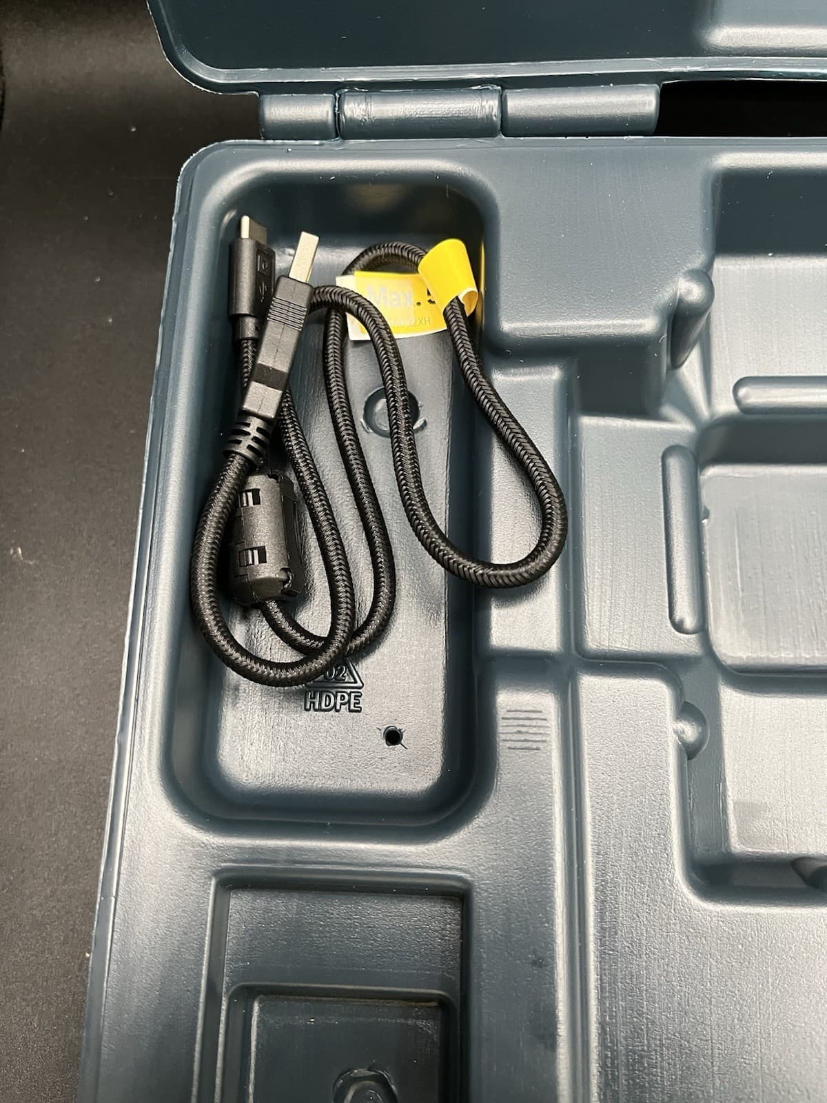 BOSCH GLL300-42G Green Beam Self Leveling 360 Degree 3 Plane Laser Level 6