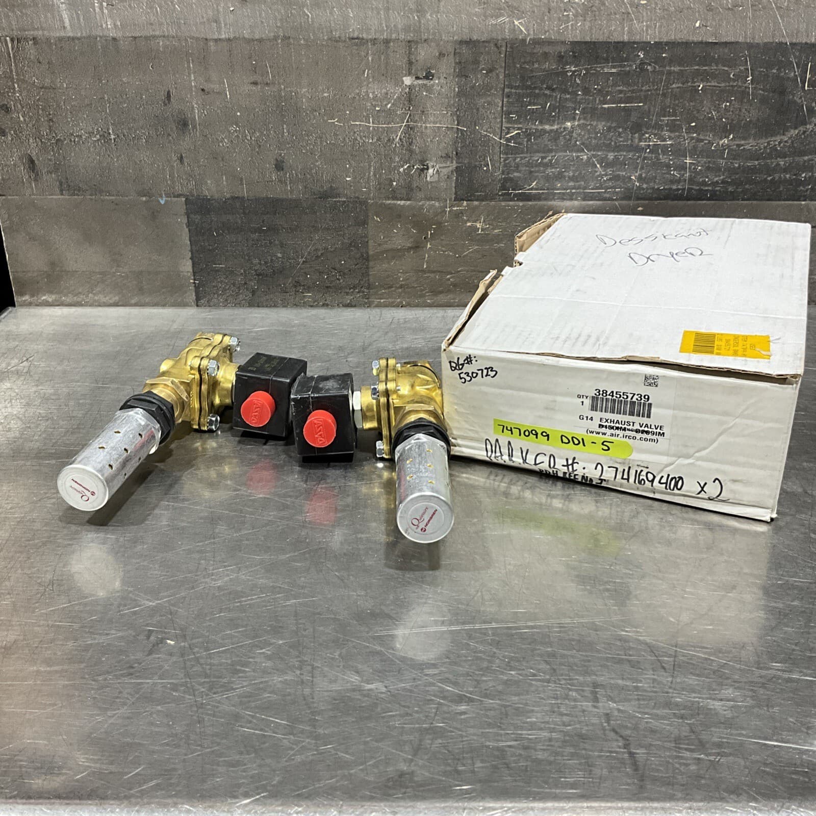 INGERSOLL RAND 38455739 Exhaust Valve Kit NOS 2