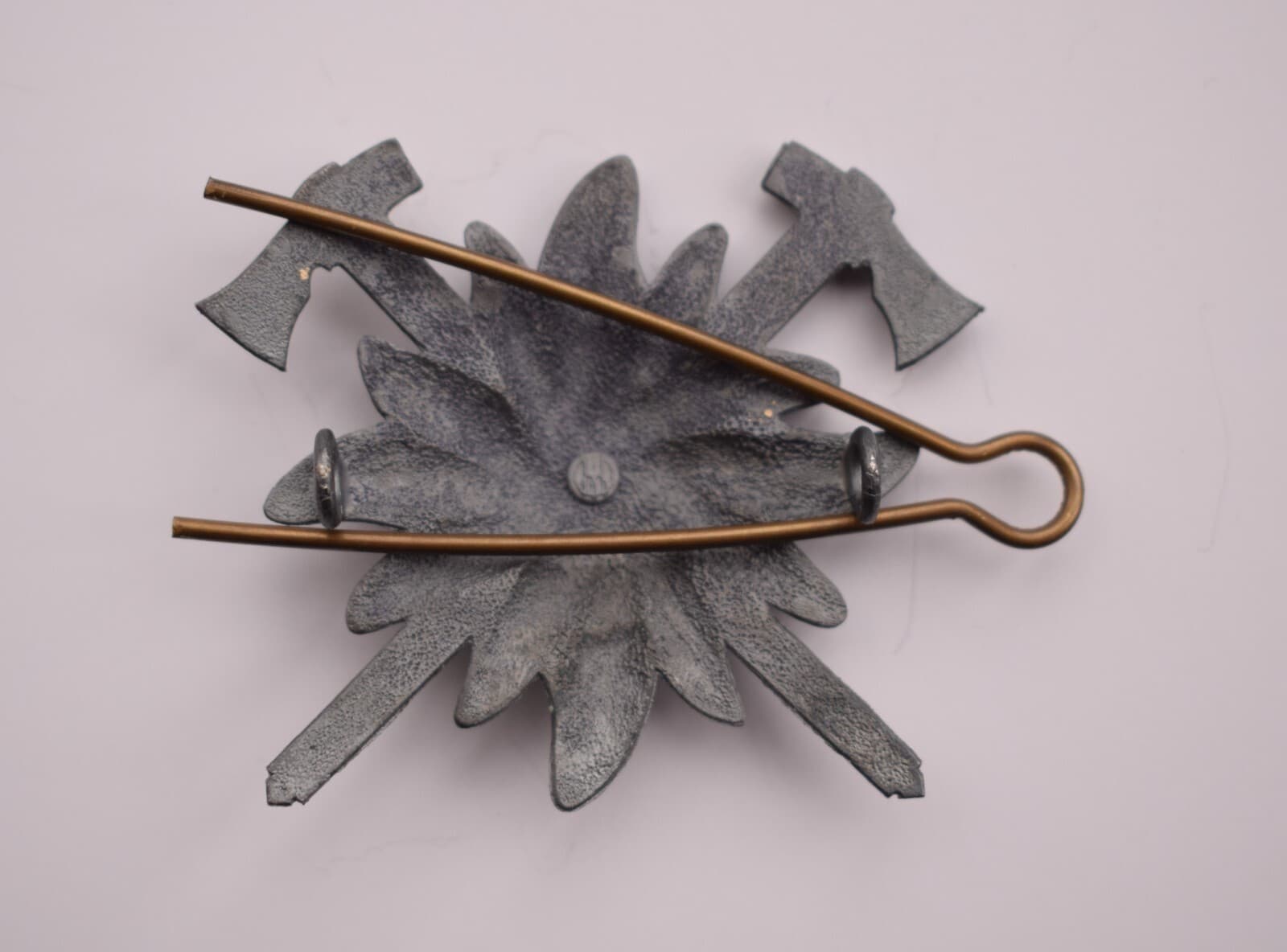 Mountain Infantry Edelweiss Ukraine army Brass beret hat badge pin cockade 3