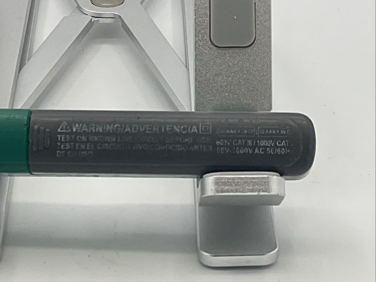 Commercial Electric MS8907H AC Voltage Pen Detector 600 V A/C 1000v CatIV 4