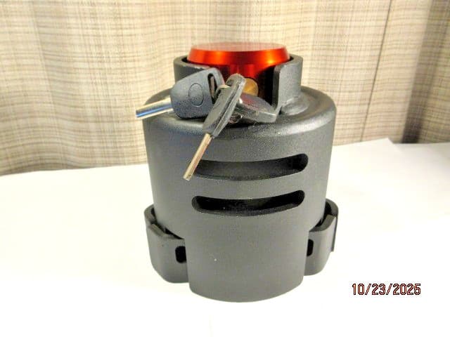 Upgraded 2 5/16" Trailer Lock, Heavy Duty Safety Tongue Locks, 2-5/16 Inch Red 2