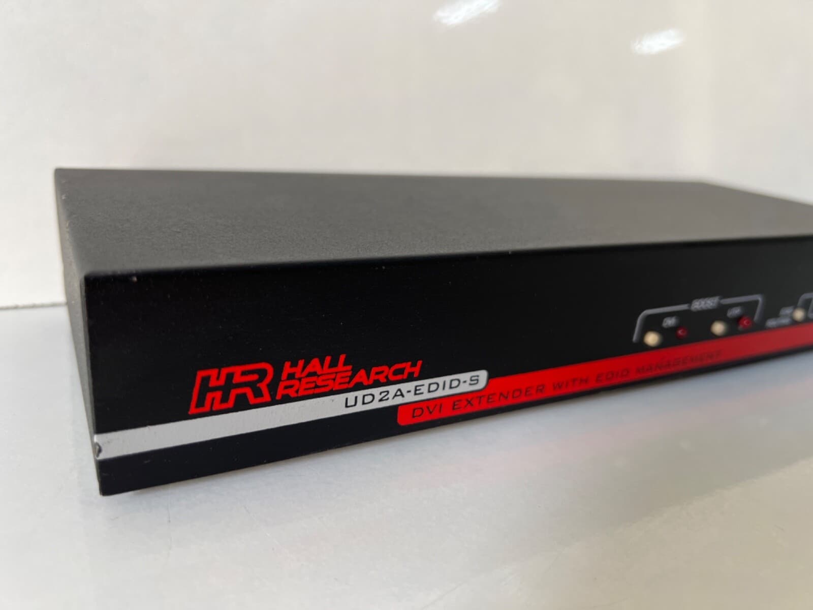 HR Hall Research UD2A-EDID-S DVI Extender With EDID Nanagement 2