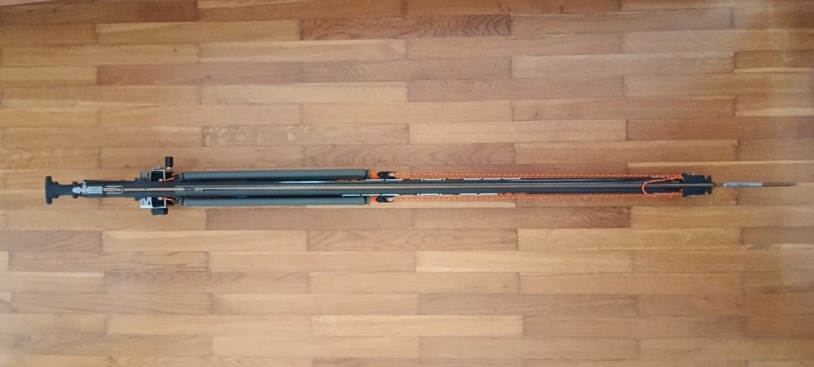 MVD ZESO Predator 90cm Invert Roller Carbon New Edition (Ready to use) 3