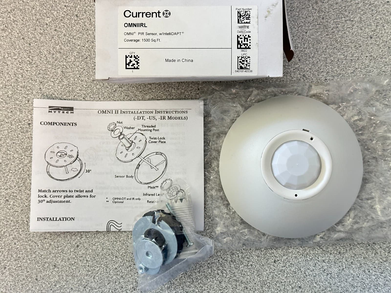 NEW HUBBELL OMNIIRL Ultrasonic and PIR Ceiling Sensor 1500-Square Foot