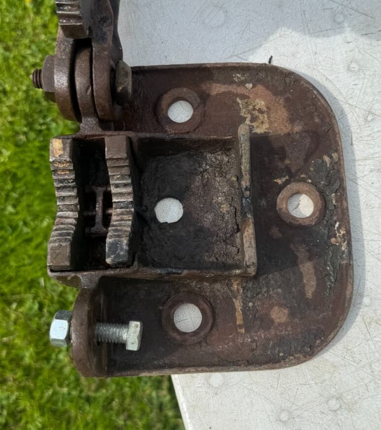 Vintage #1 Bench Pipe Vise Yoke Heavy Duty 5