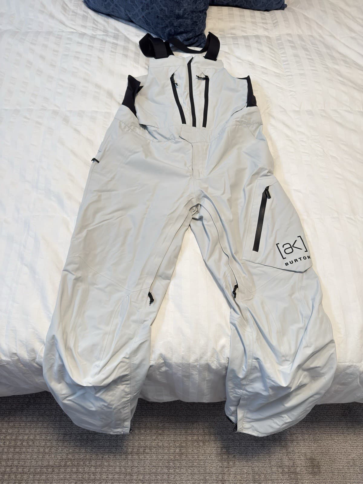 Men's Burton [ak] Cyclic GORE-TEX 2L Bib Pants (Medium)