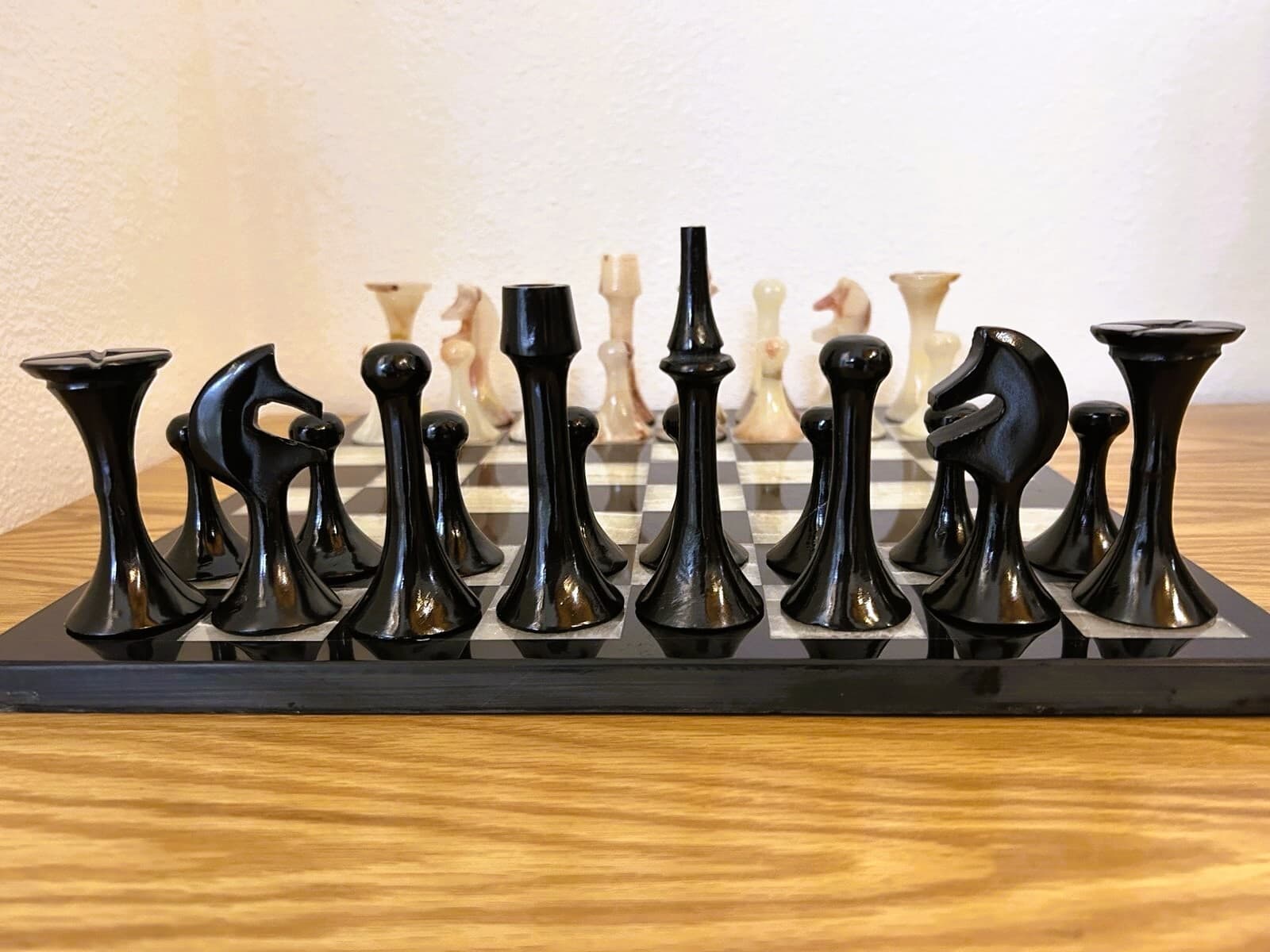 Handmade Italian Style Green and Black Onyx Chess Set 14" x 14" 5