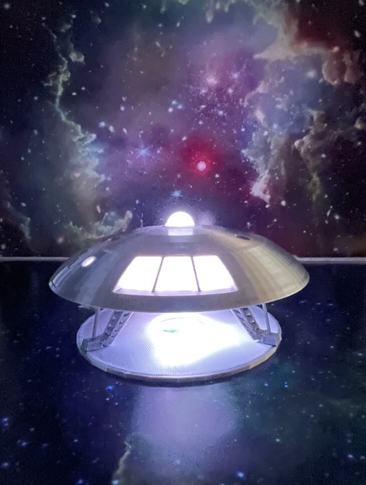 Jupiter 2 spaceship tribute