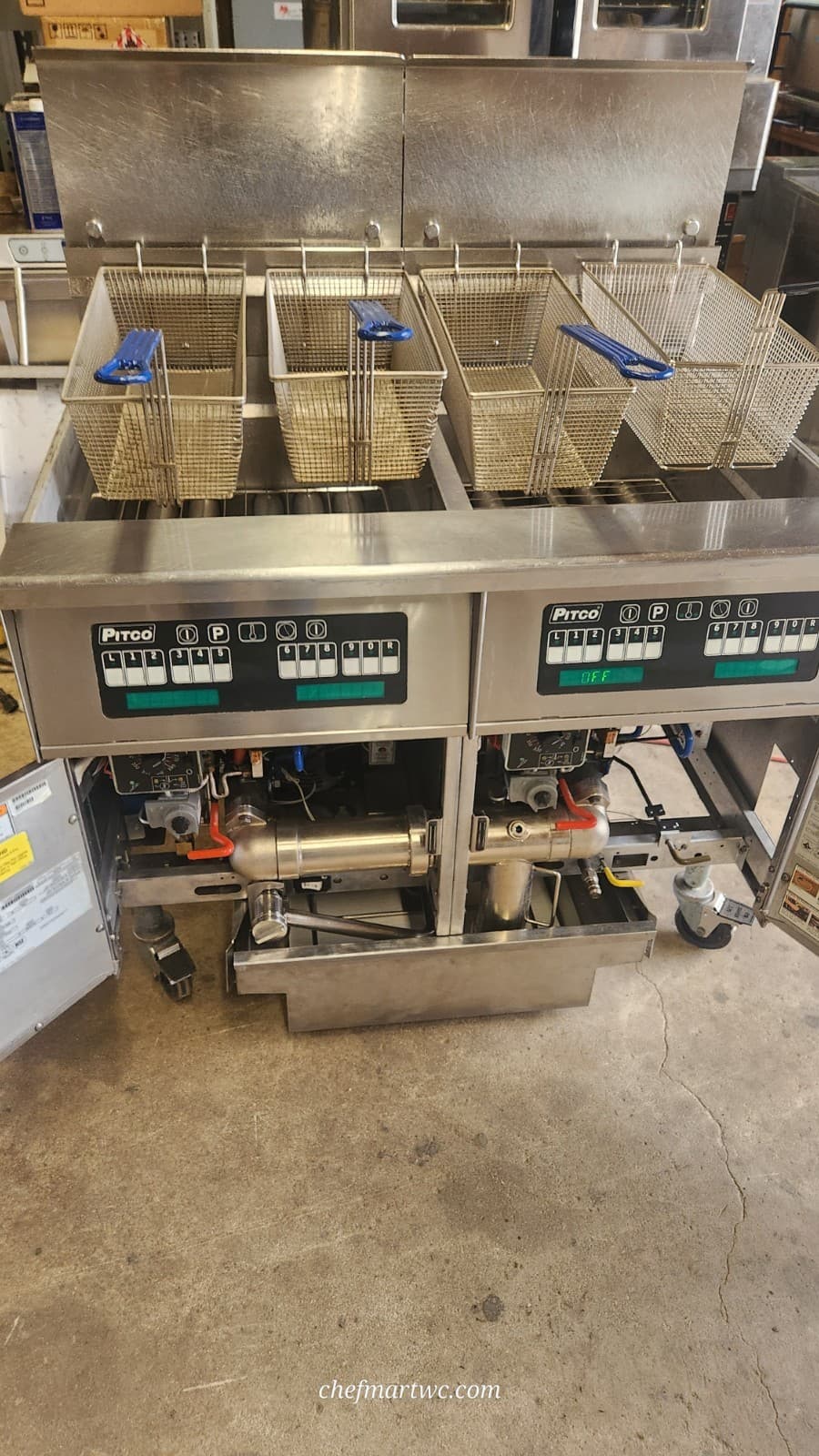 2022 PITCO SSH75-2FD--TWO BAY NATURAL GAS FRYER WITH FILTRATION 2