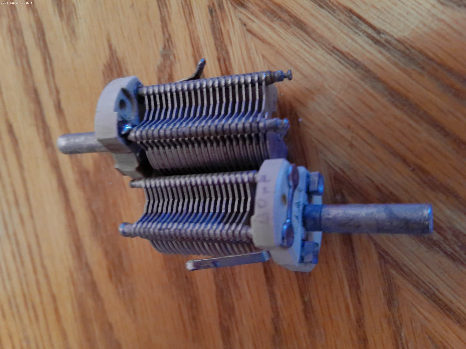 Two Used Variable Capacitors Tested Good 150pf 3