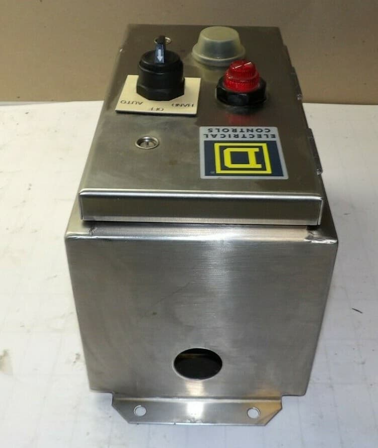 NEW SQUARE D SS ENCLOSED SIZE 0 MOTOR STARTER 4/4X 600 VAC 120 V COIL  8536SBW12 4