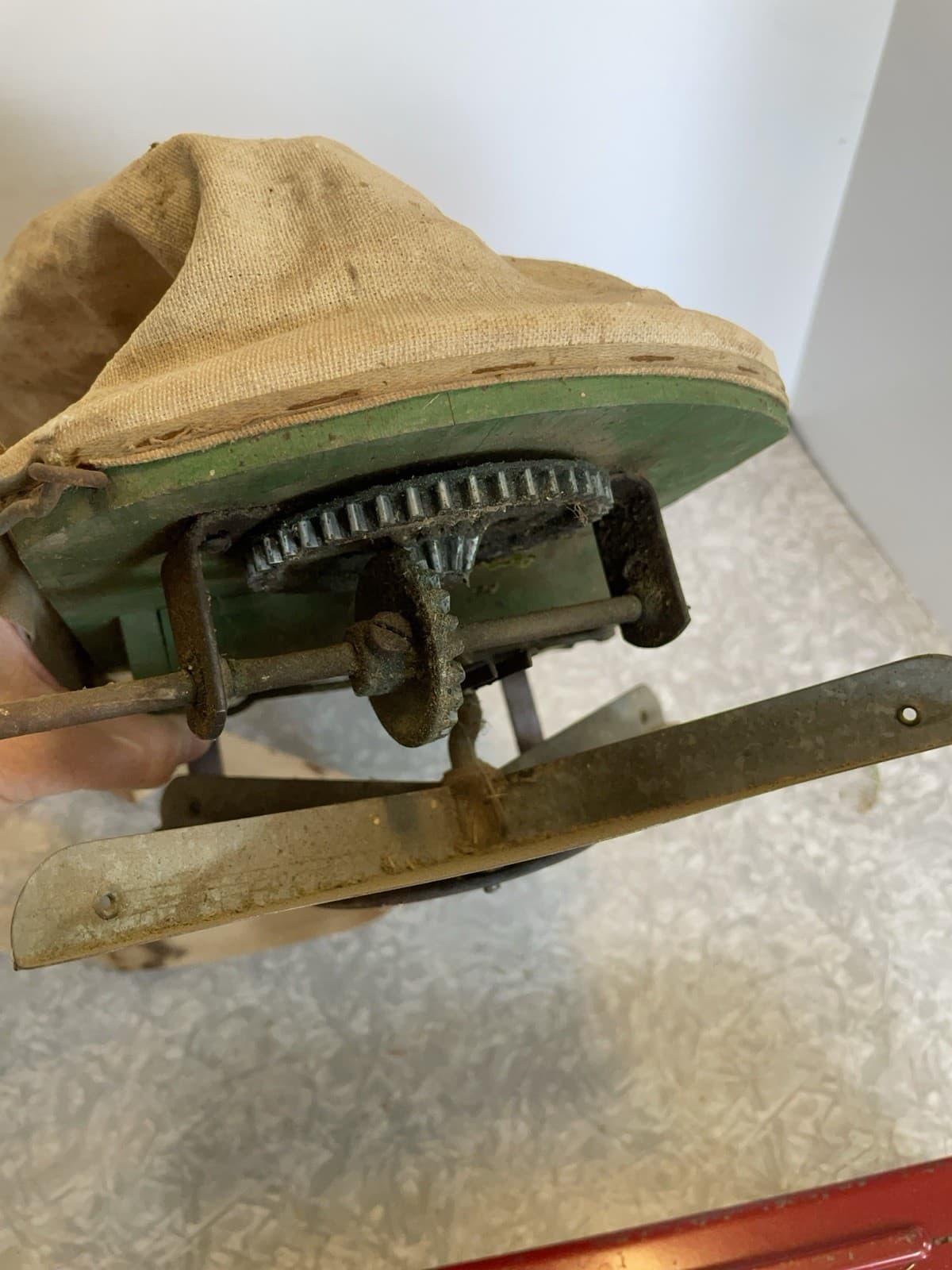 ATQ PRIMITIVE SEED SPREADER CANVAS SACK 3-GEAR SEED SOWER GREEN FARM HAND CRANK 3