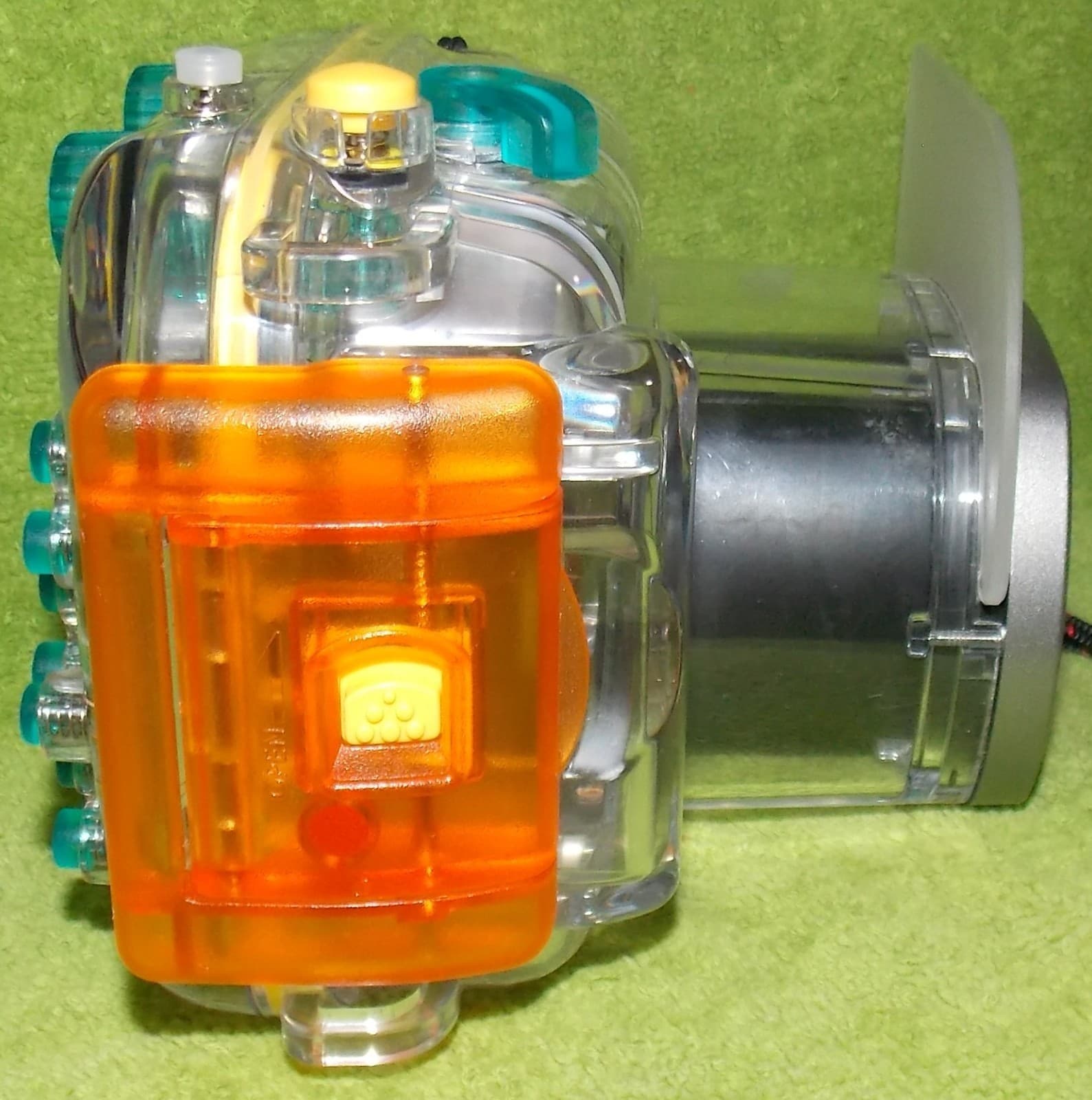 Canon WP-DC21 Waterproof Case for Digital Cameras 40m Depth EUC 2