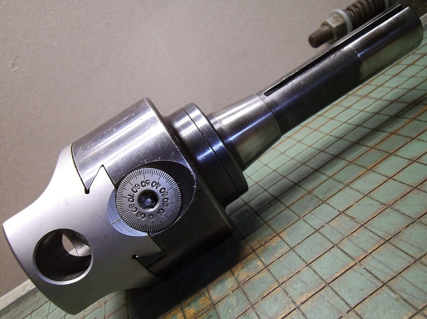 809 = 3 Diameter Boring Head R8 Shank 3/4 Boring Bar Holes (Qty.1 3