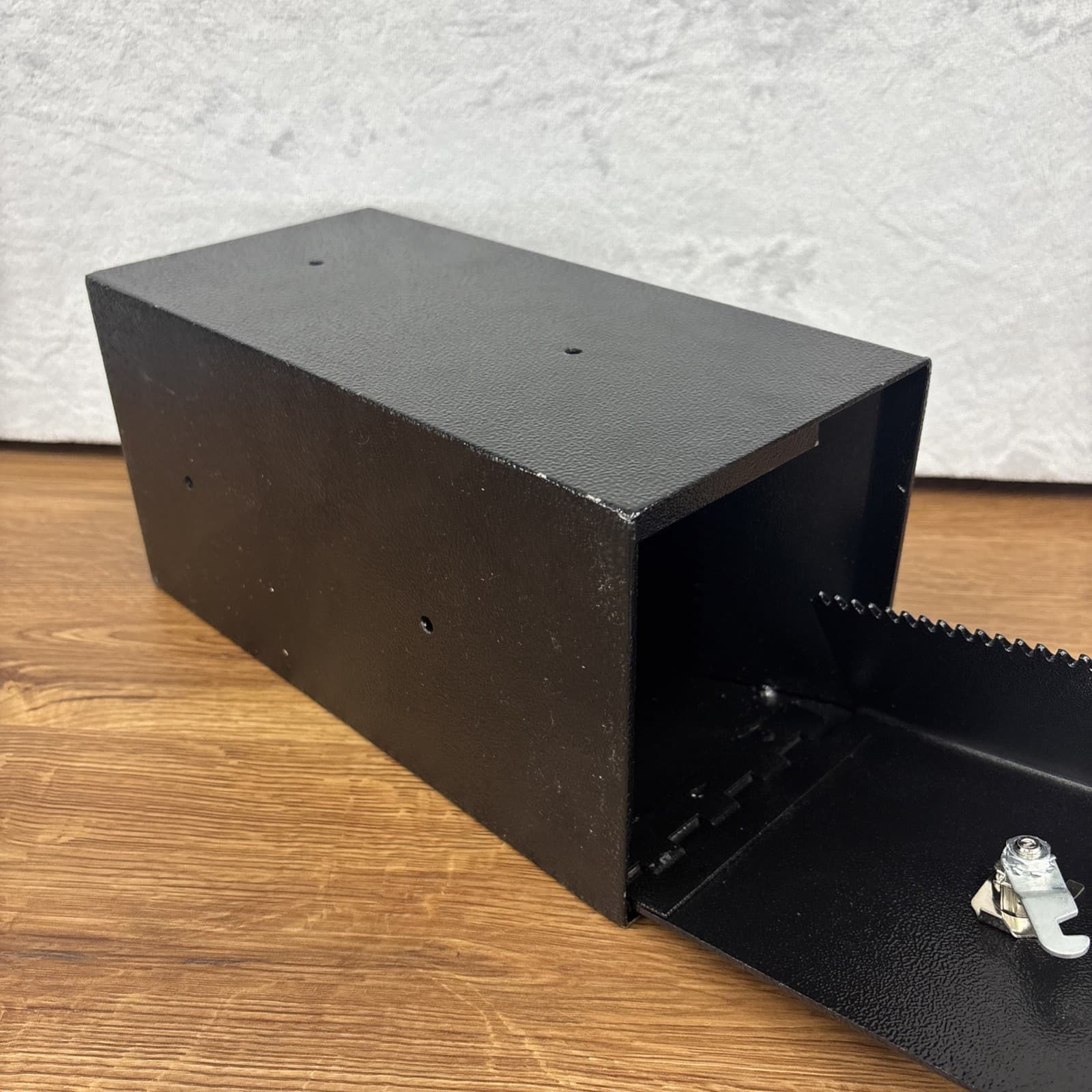 Under Counter Safe Mailbox Lockbox Lock & Key Heavy Gauge Steel Mountable 6