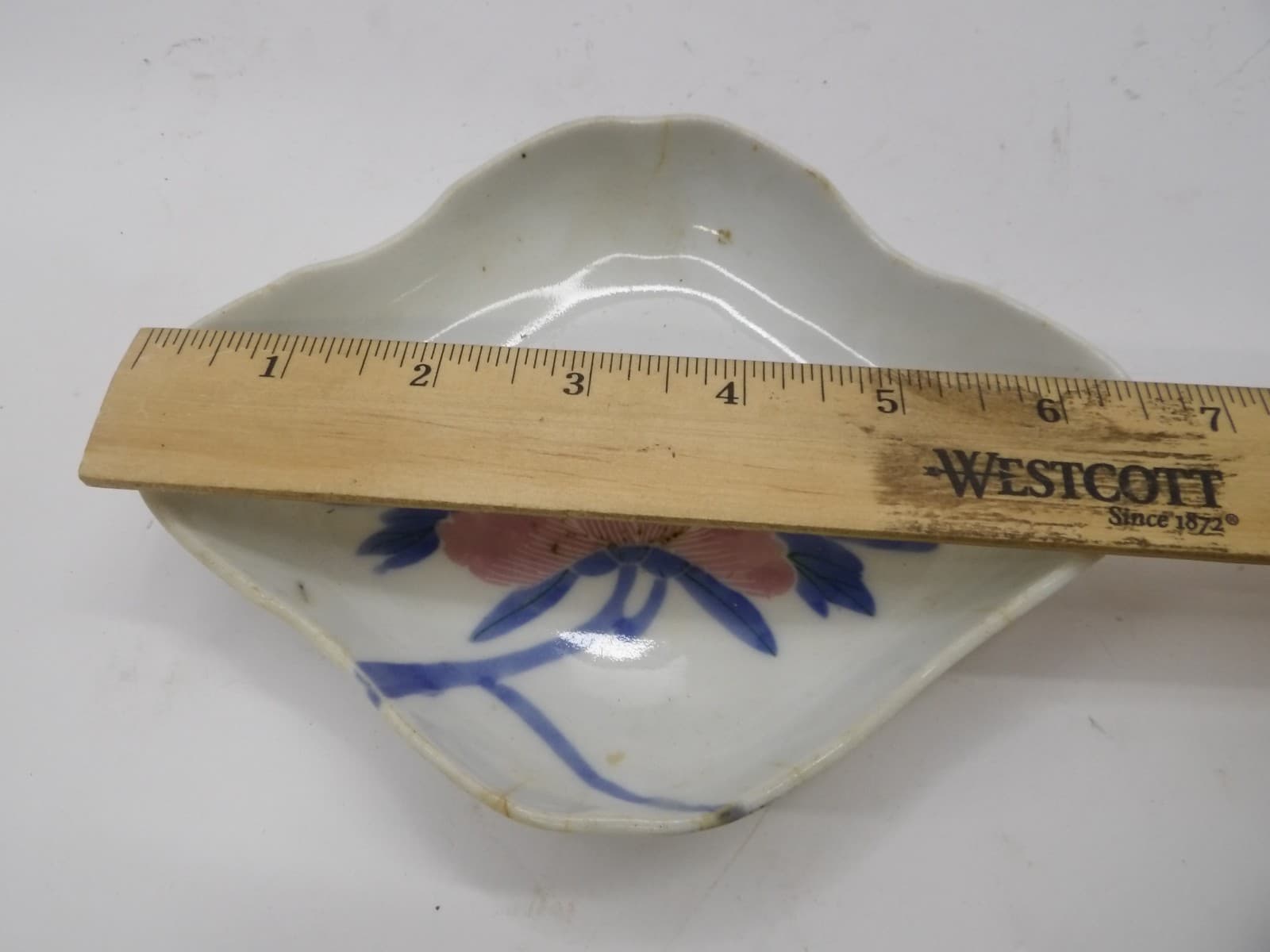 Japanese Arita Imari Porcelain Bowl Pink and Blue Flower 3