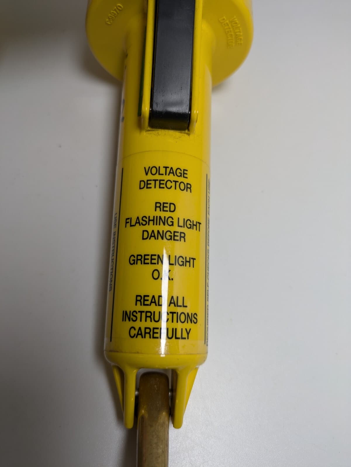 Lot of 2  Fluke Networks C9970 Voltage Detector 2
