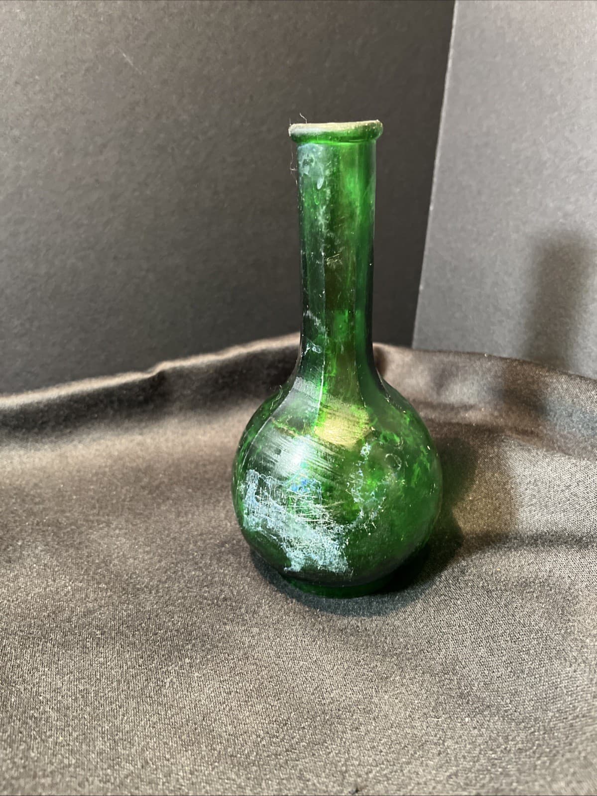 Vintage 1920's-30's Embossed Royal Mint Sauce Emerald Green Bottle Bud Vase 5