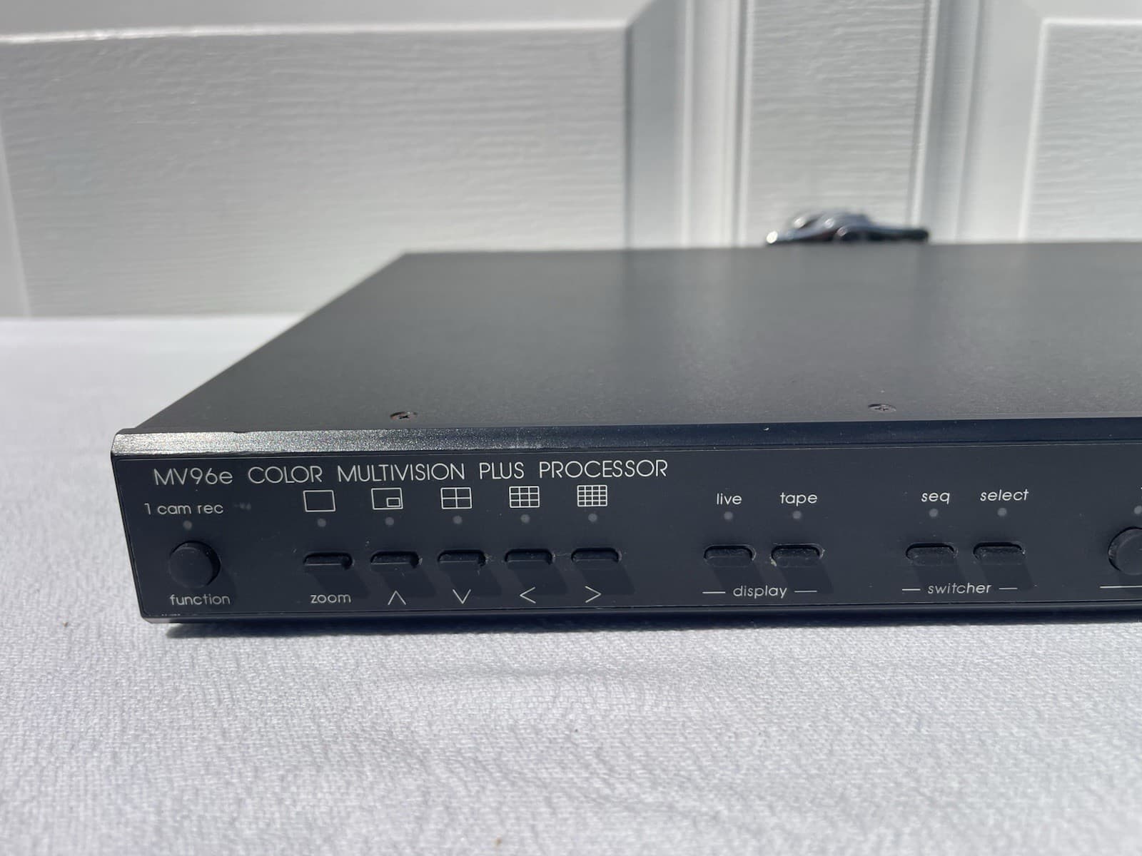 Robot MV96E Multivision Pro 16-Camera TRU Color Duplex MultipLexer 2