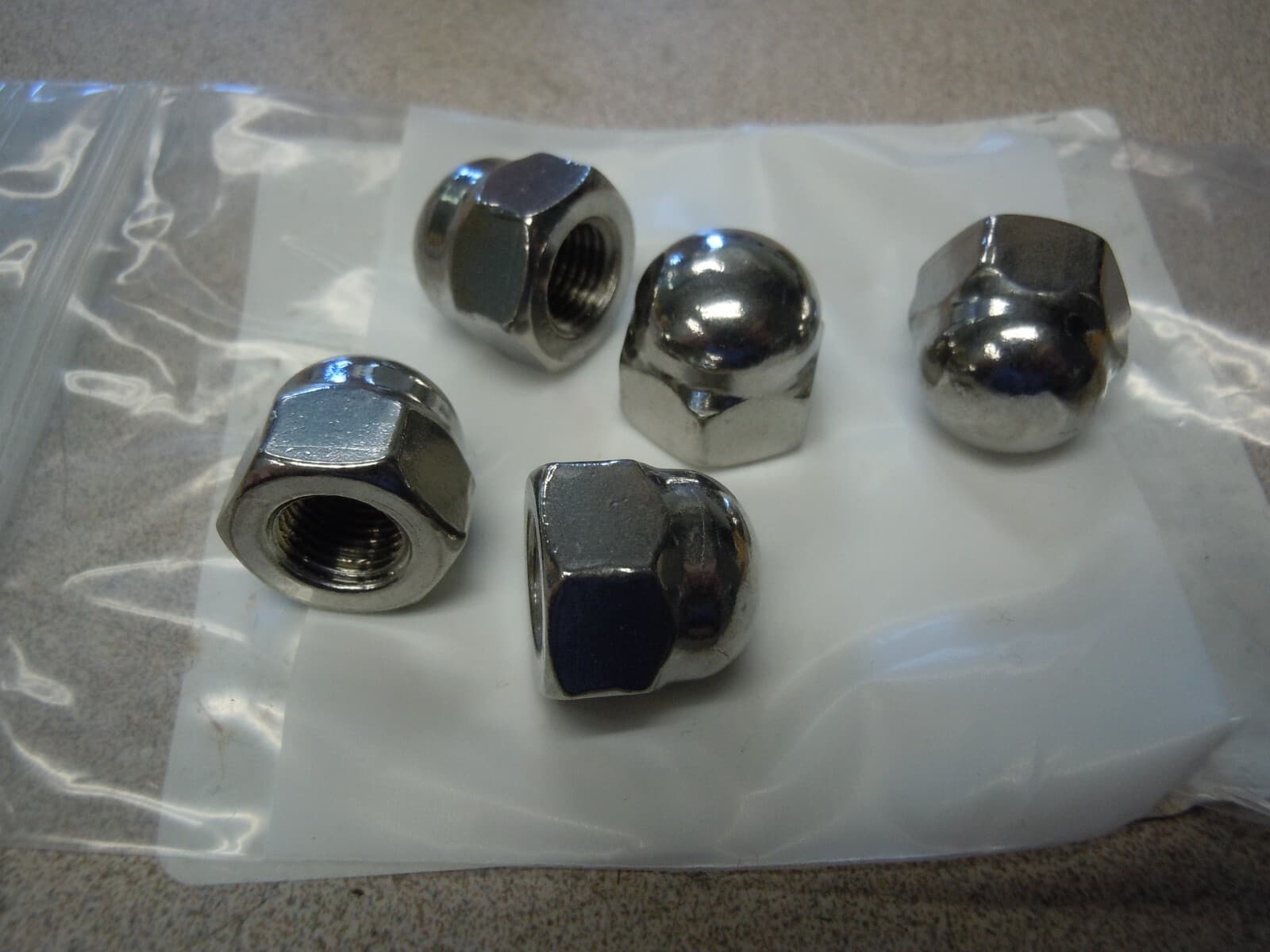 3/8-24 Acorn Cap Nuts 5/8 Hex 18-8 Stainless Steel  Lot of 5