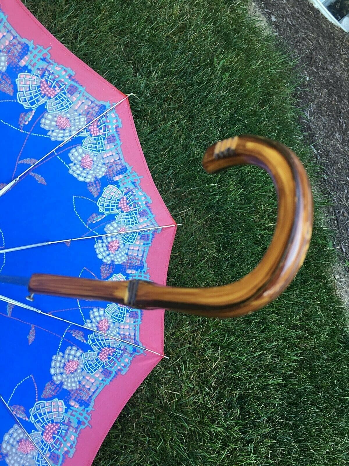 Vtg MCM Carrying Rain Umbrella 100% Nylon Hong Kong 5