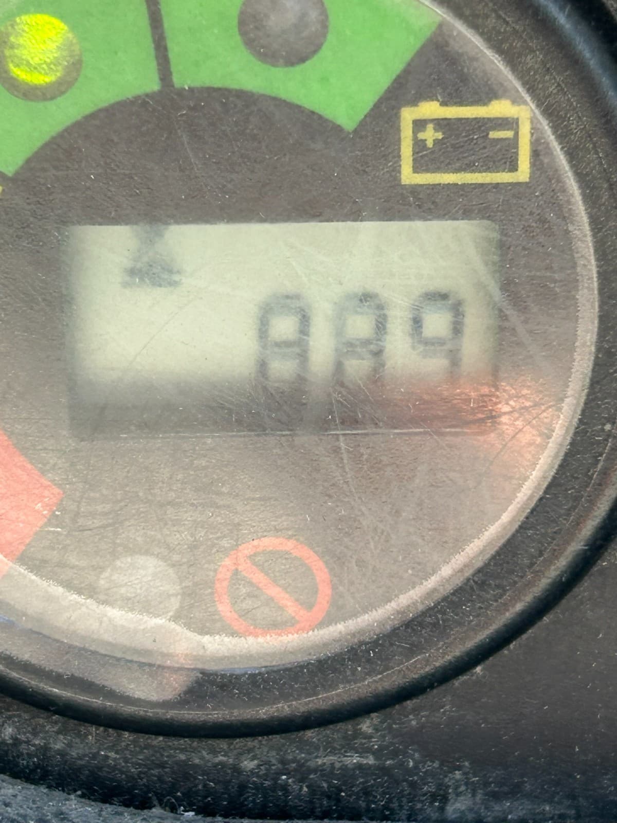 Yale MSW040SFN – 4,000 lb Electric Walkie Straddle Stacker 24v Refurbished 4