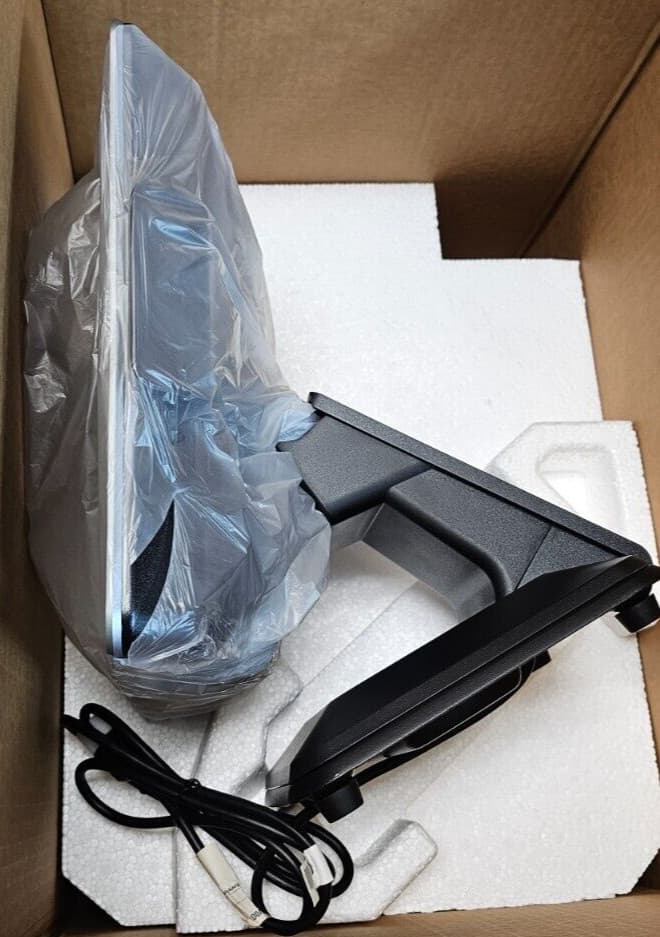 New NCR 7761 P1535 Touchscreen Terminal Display 1.6Ghz, 8GB RAM,120GB SSD, W7POS 3