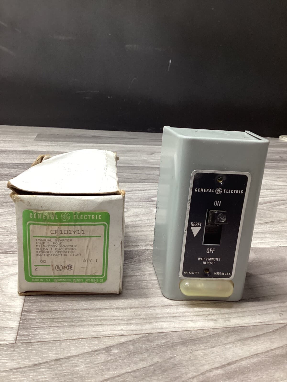 General Electric CR101Y11 Manual Starter 1HP, 1-P Toggle Switch #120G158*CO 3