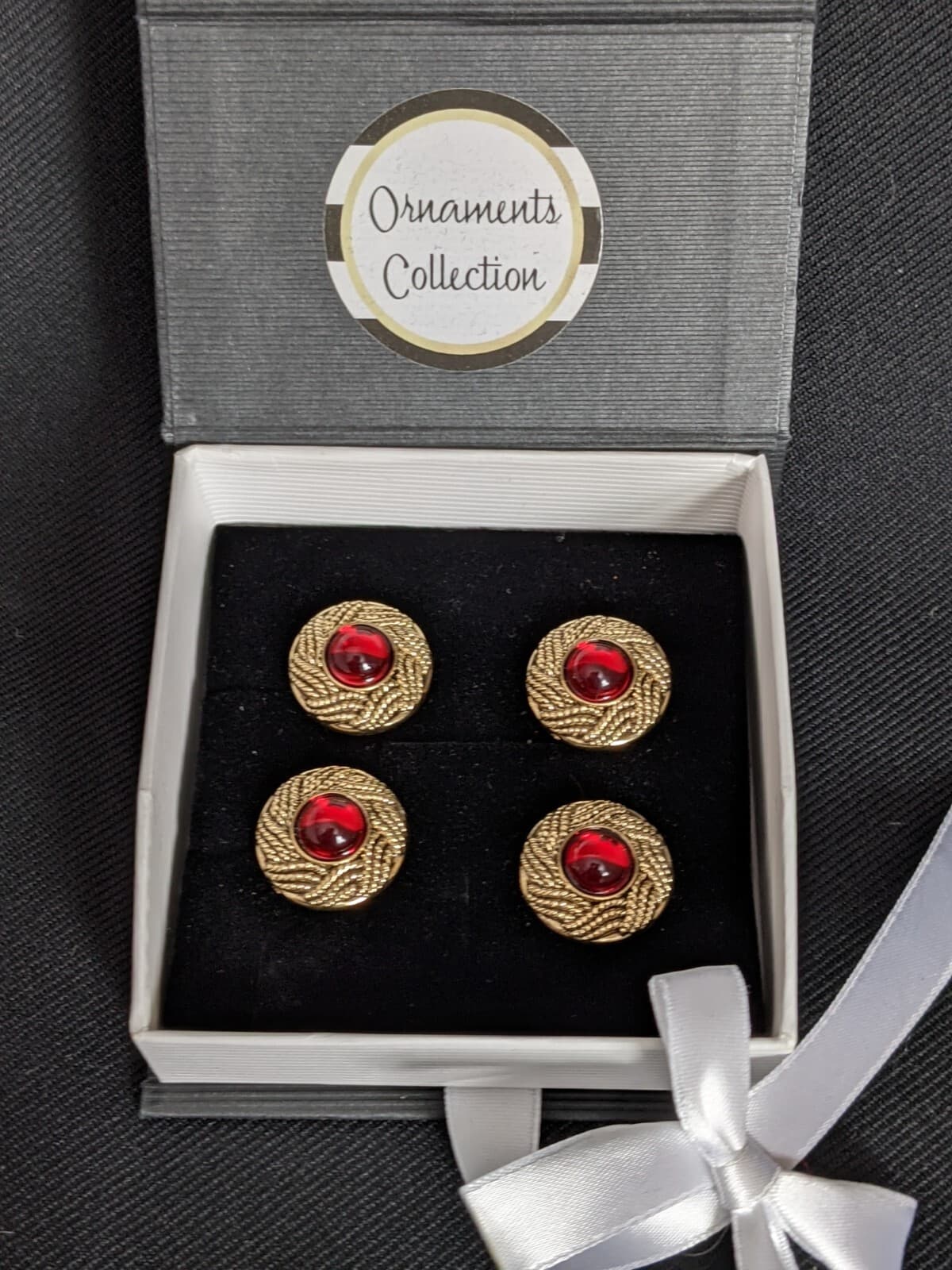 MAGNETIC NUMBER PINS RED STONE set in GOLDTONE by ORNAMENTS NIB Horse Show 2