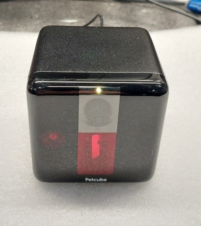 Petcube Play PP211NV5L Night Vision 1080p Wireless Wi-Fi Interactive Pet Camera 2