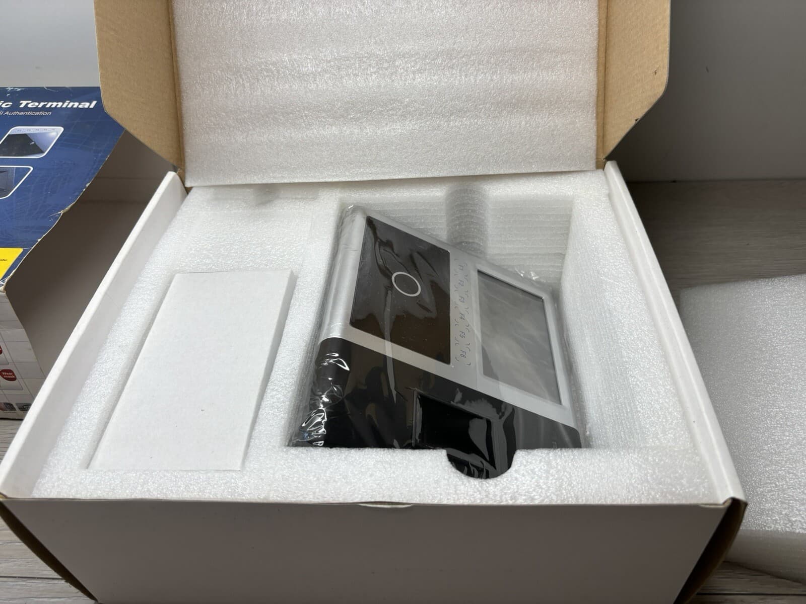 Multimodal Biometric Terminal Time & Attendance Face, Fingerprint Access Control 5