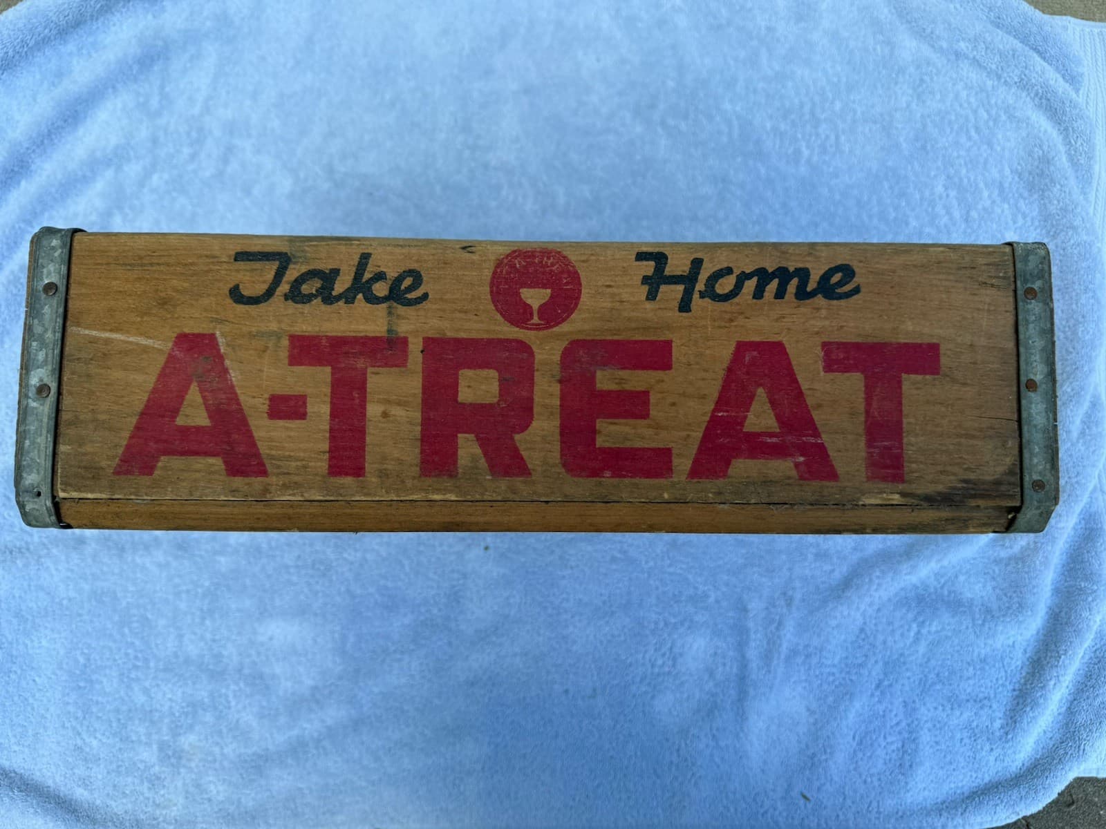 Vintage A -Treat Wooden Bottle Crate Case Allentown PA Soda Pop 2