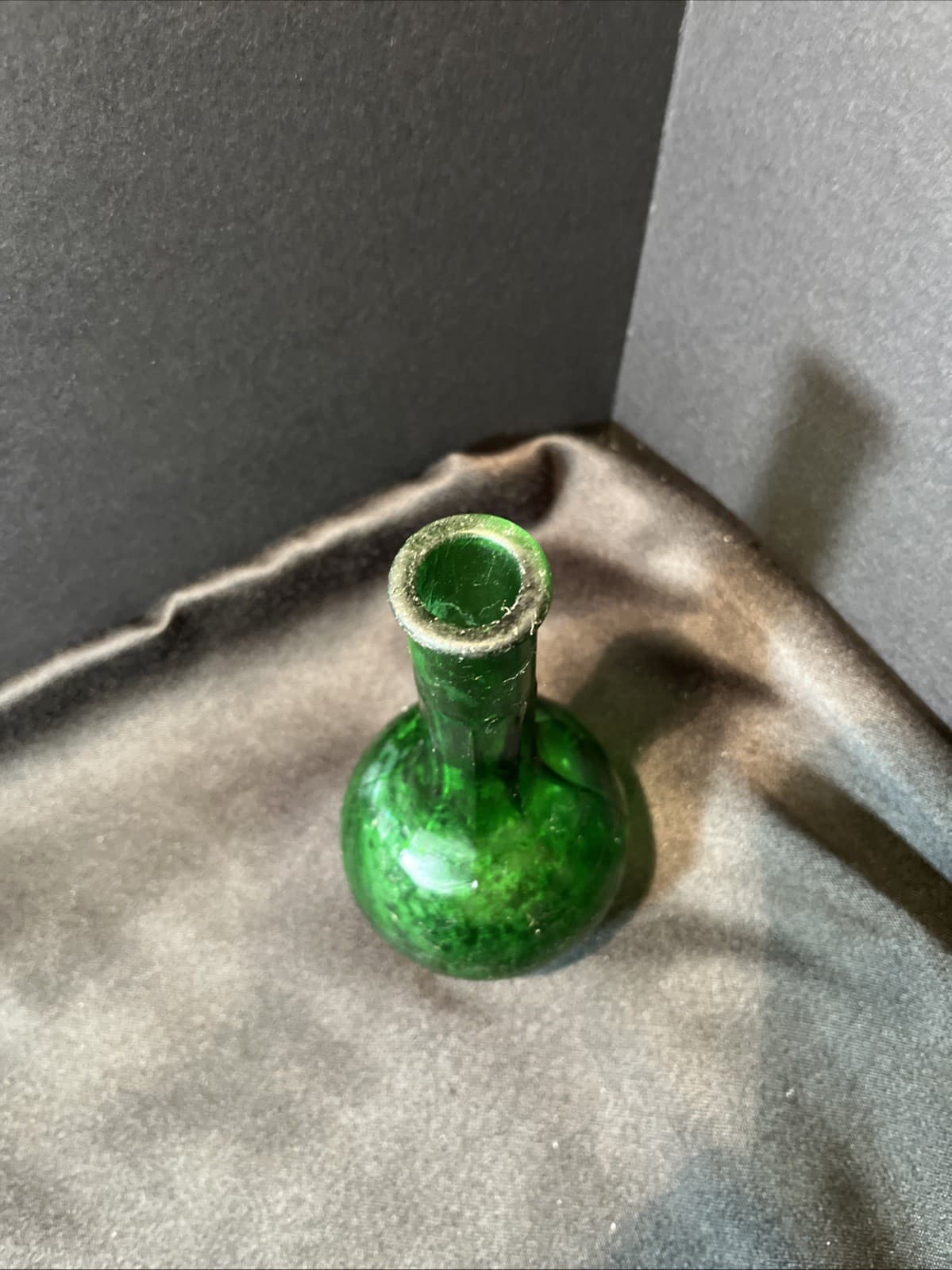 Vintage 1920's-30's Embossed Royal Mint Sauce Emerald Green Bottle Bud Vase 2